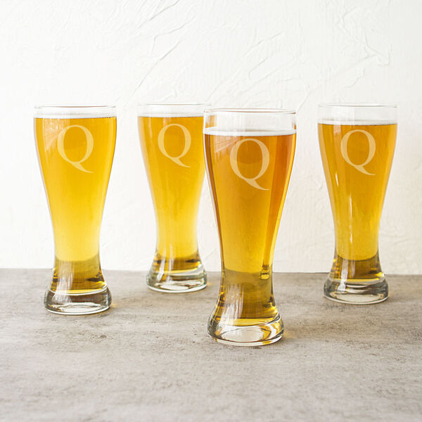 Personalized 20 oz. Pilsners, Letter Q, Set of 4, image 1