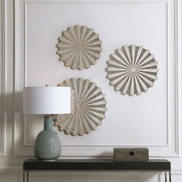 Daisies Brown 23-Inch Mirrored Circular Wall Decor, Set of 3, image 3