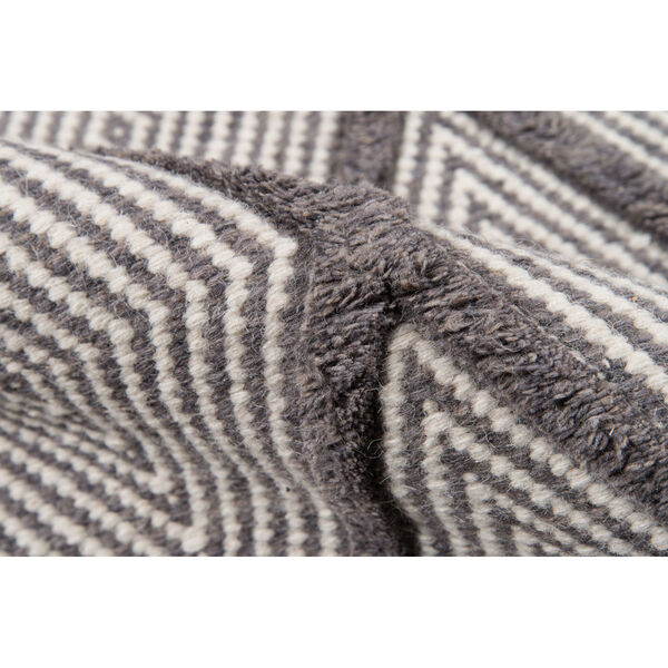 Langdon Charcoal Rectangular: 3 Ft. 9 In. x 5 Ft. 9 In. Rug, image 5