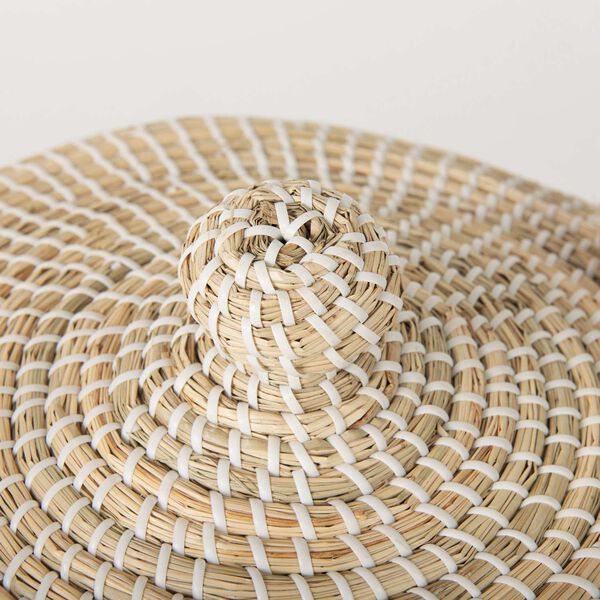 Olivia Beige Seagrass Basket with Lid and Handles, Set of 3, image 6