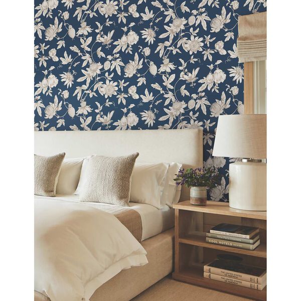 Passion Flower Toile Navy Wallpaper, image 1