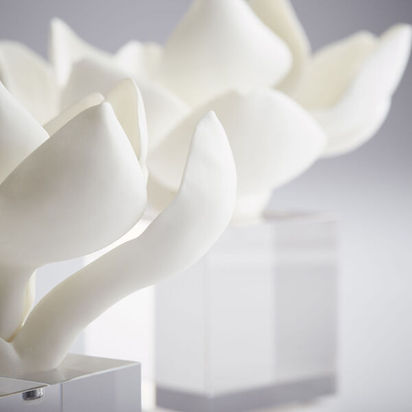 White 6-Inch Oleander Sculpture, image 3