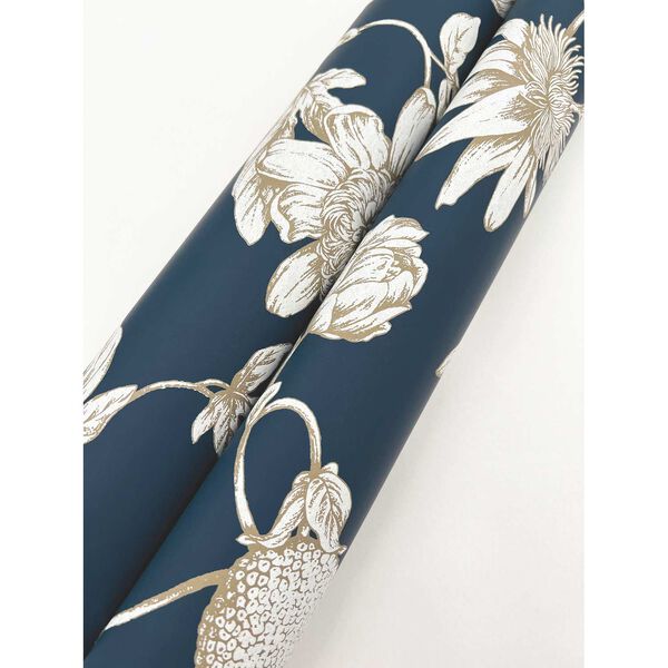 Passion Flower Toile Navy Wallpaper, image 4