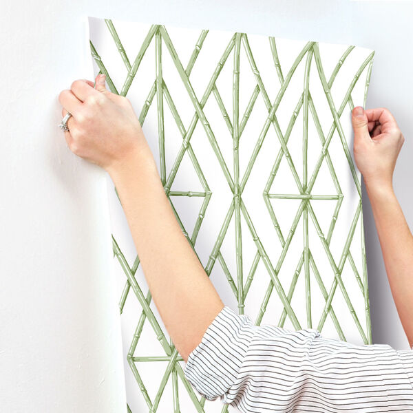 Waters Edge Green Riviera Bamboo Trellis Pre Pasted Wallpaper - SAMPLE SWATCH ONLY, image 5