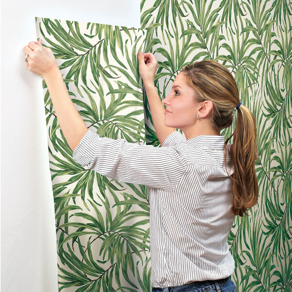Ashford House Tropics White and Green Bali Leaves Wallpaper, image 5