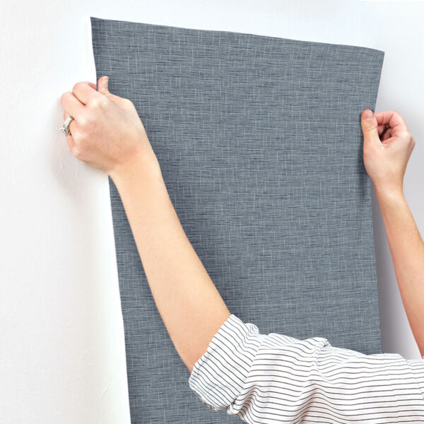 Simply Farmhouse Navy Silk Linen Weave Wallpaper - (Open Box), image 5
