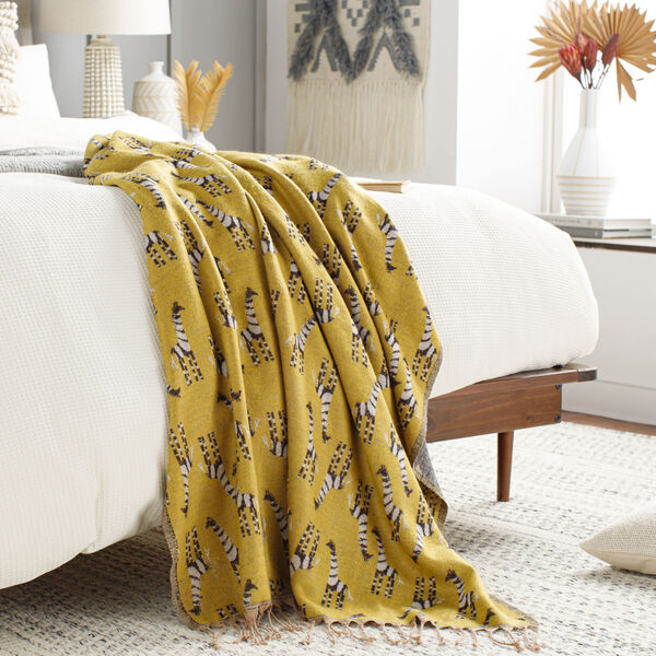 Jacquie Yellow 39 x 60 Inch Throw, image 2