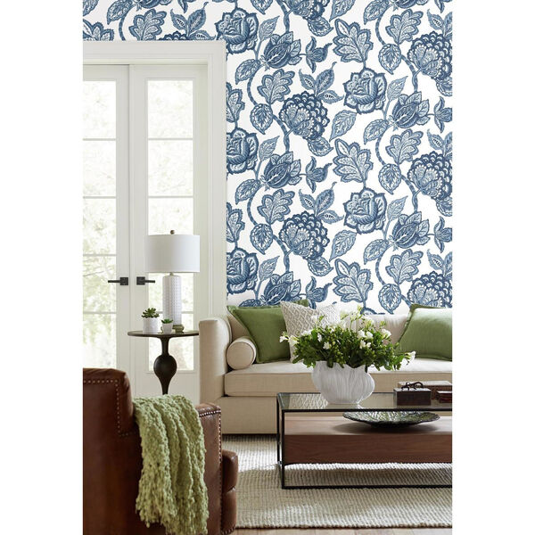 Conservatory White and Blue Midsummer Jacobean Wallpaper, image 2