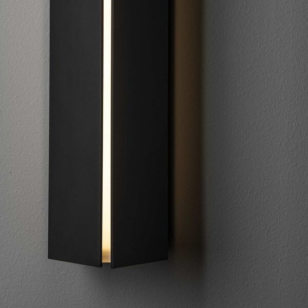 Gallery Black Integrated LED Wall Sconce, image 3