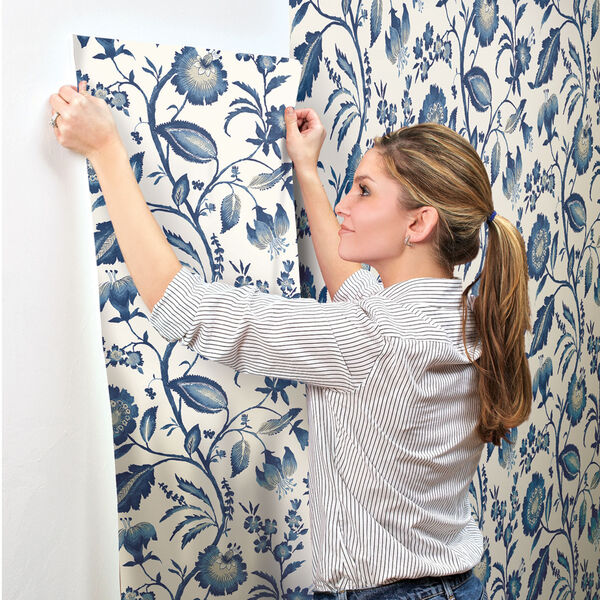 Ashford House Tropics Off-White and Blue Watercolor Jacobean Wallpaper, image 6