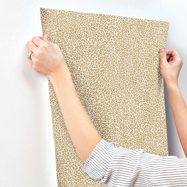 Tropics Gold Leopard King Pre Pasted Wallpaper - SAMPLE SWATCH ONLY, image 3