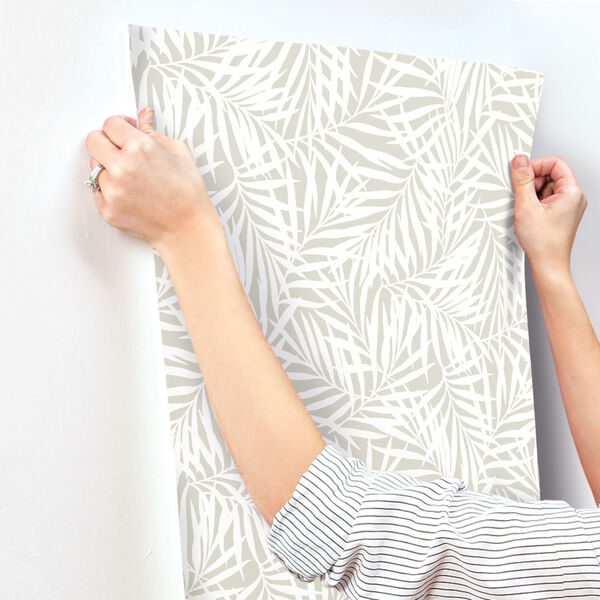 Waters Edge Cream Off White Oahu Fronds Pre Pasted Wallpaper - SAMPLE SWATCH ONLY, image 4