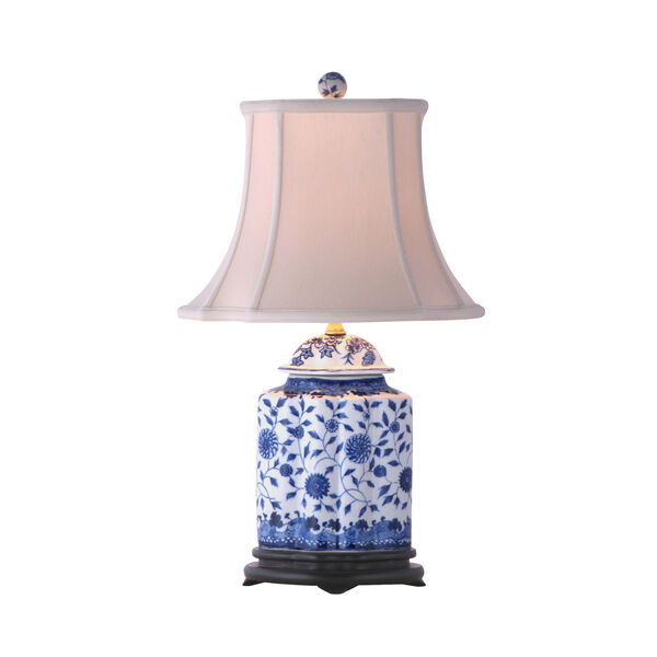 Blue and White Scalloped Table Lamp, image 1