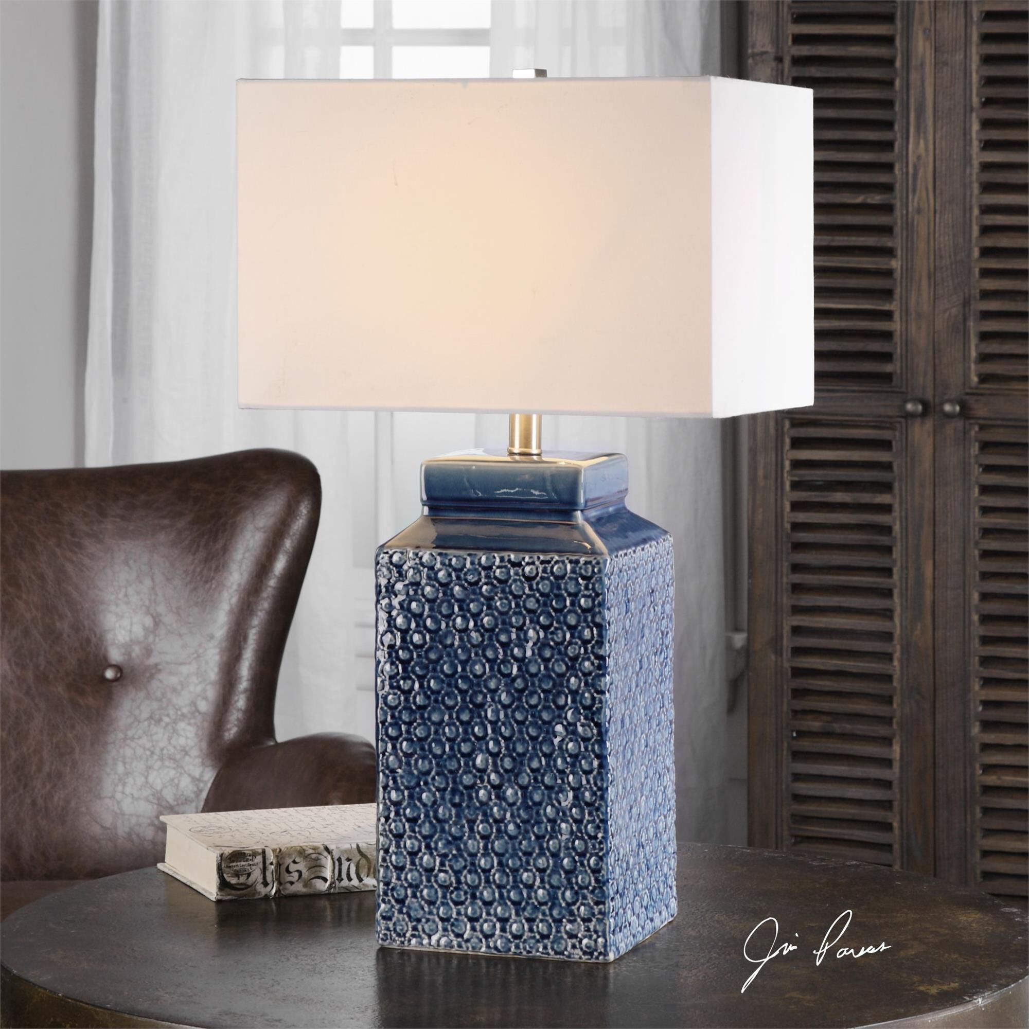 Pero Medium Table Lamp