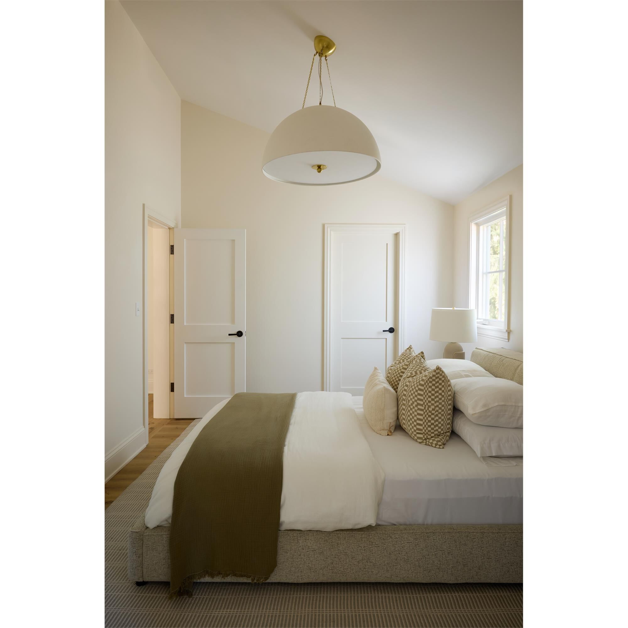 Mark D. Sikes Chiswick Medium Pendant Light