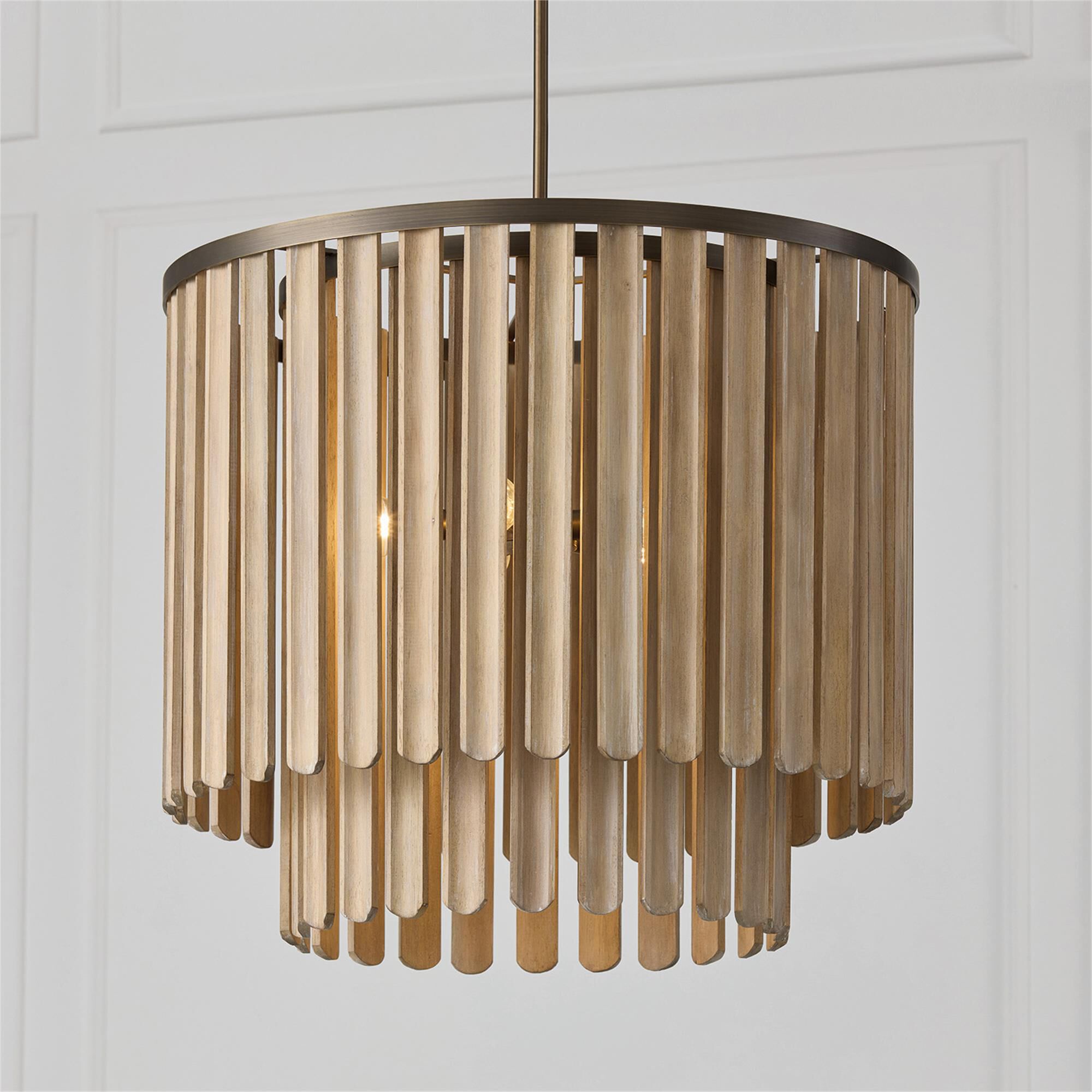 Jada Medium Pendant Light