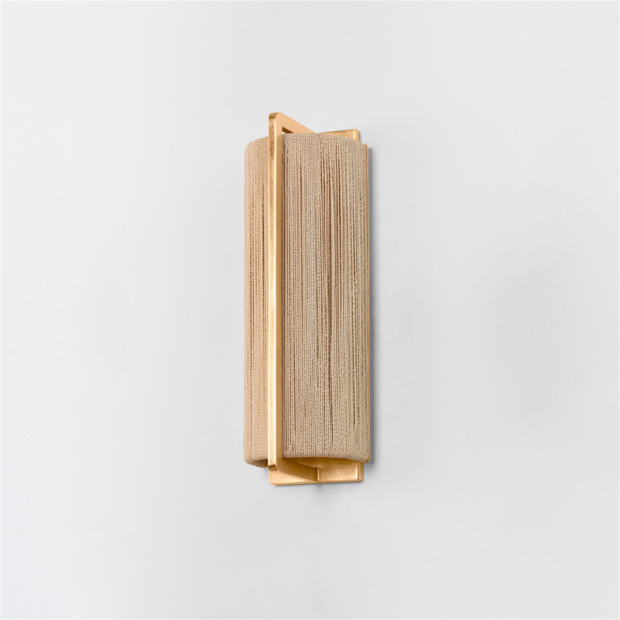 Quebec Medium Wall Sconce