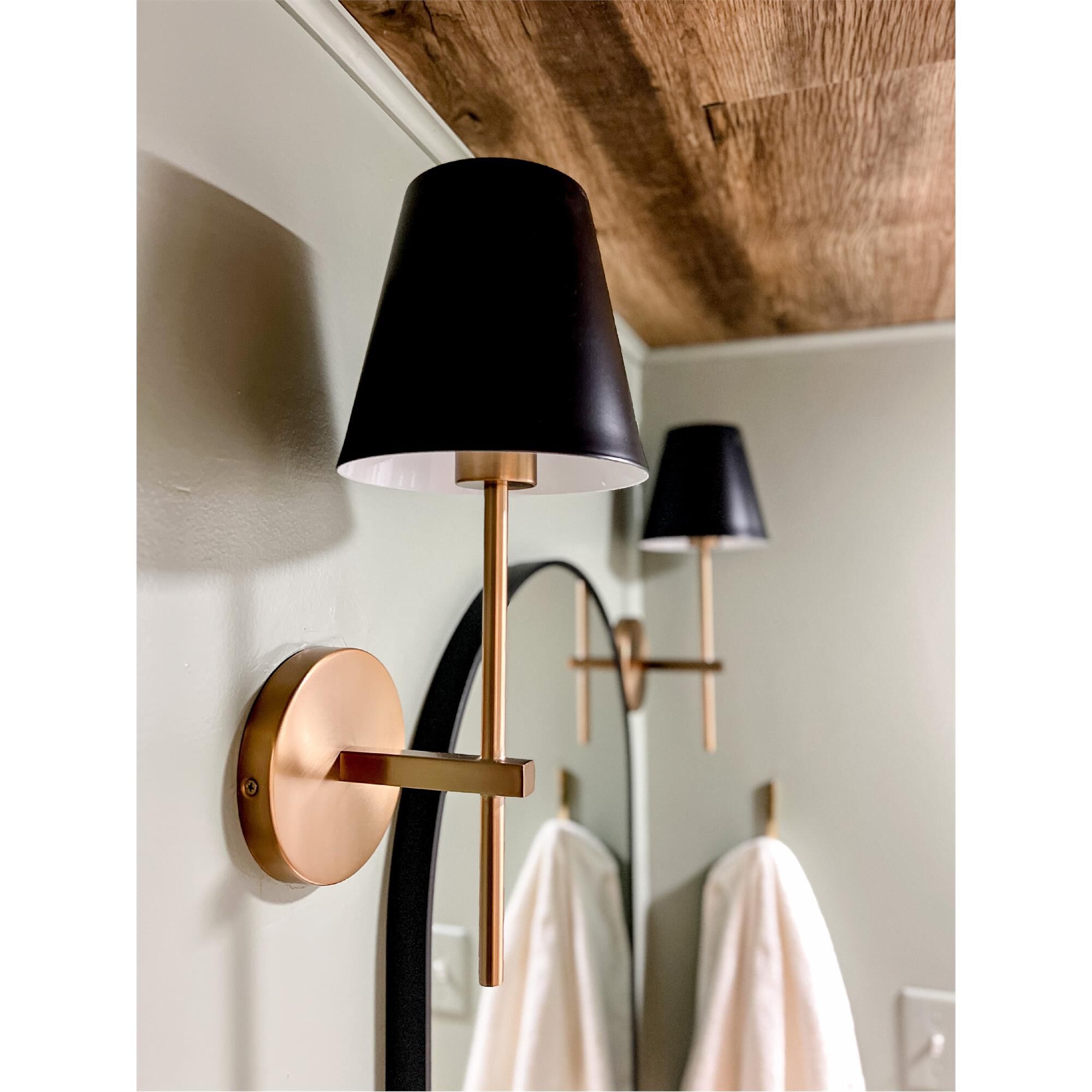 Xavier Medium Wall Sconce