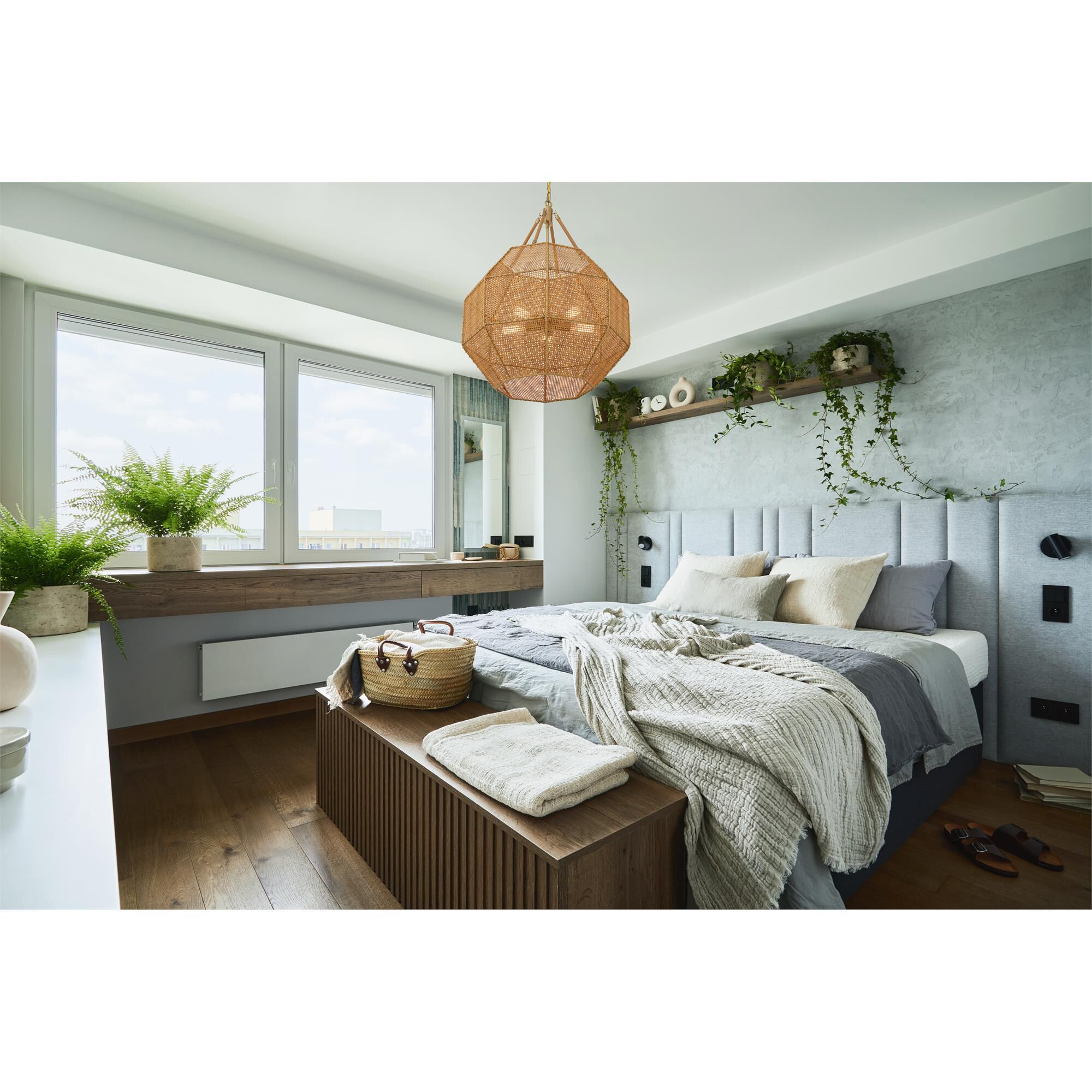 Selby Large Pendant Light