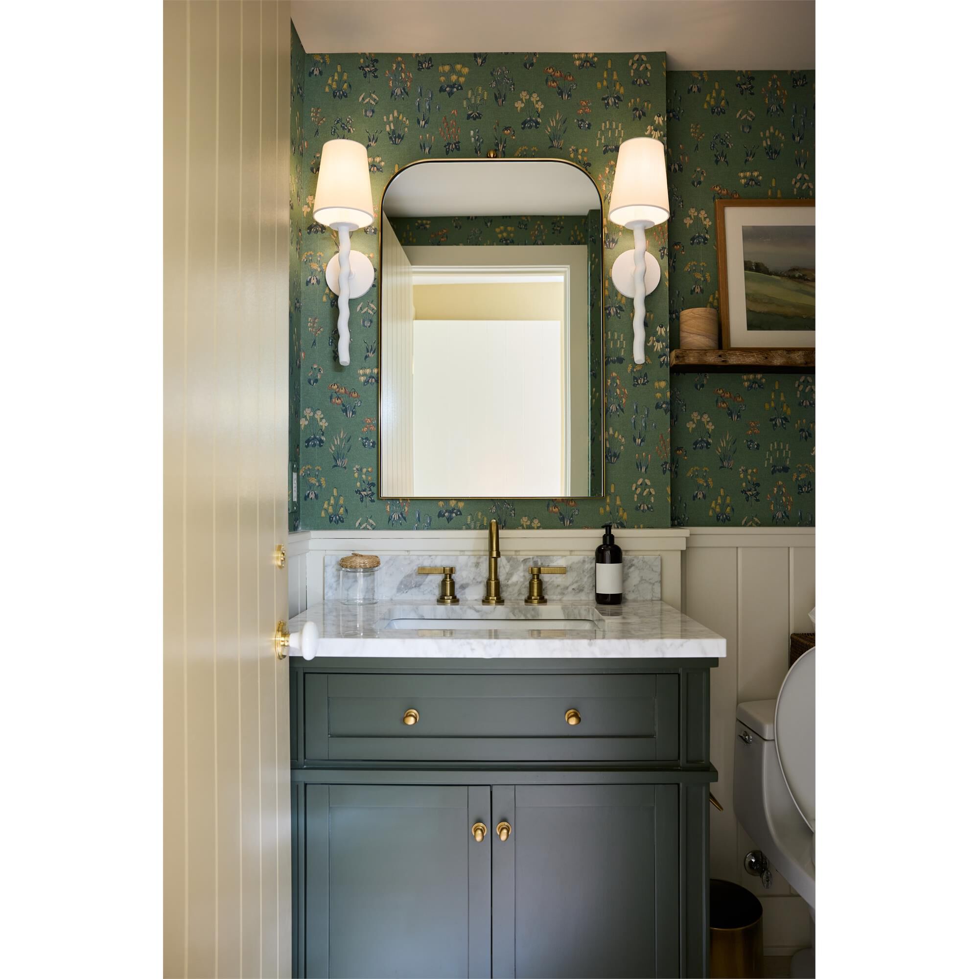 Alvaro Medium Wall Sconce