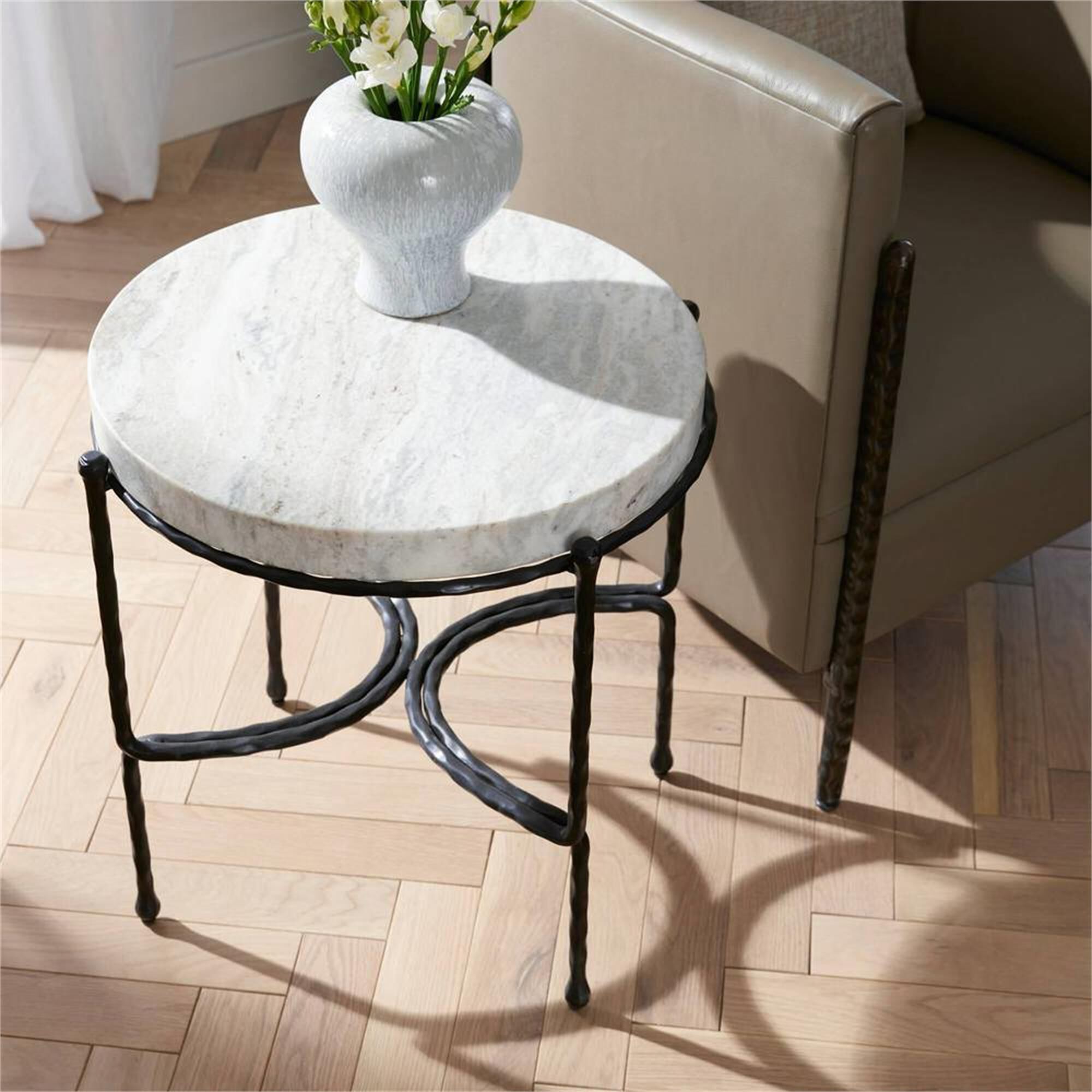 Cedrick 22 Inch End Table