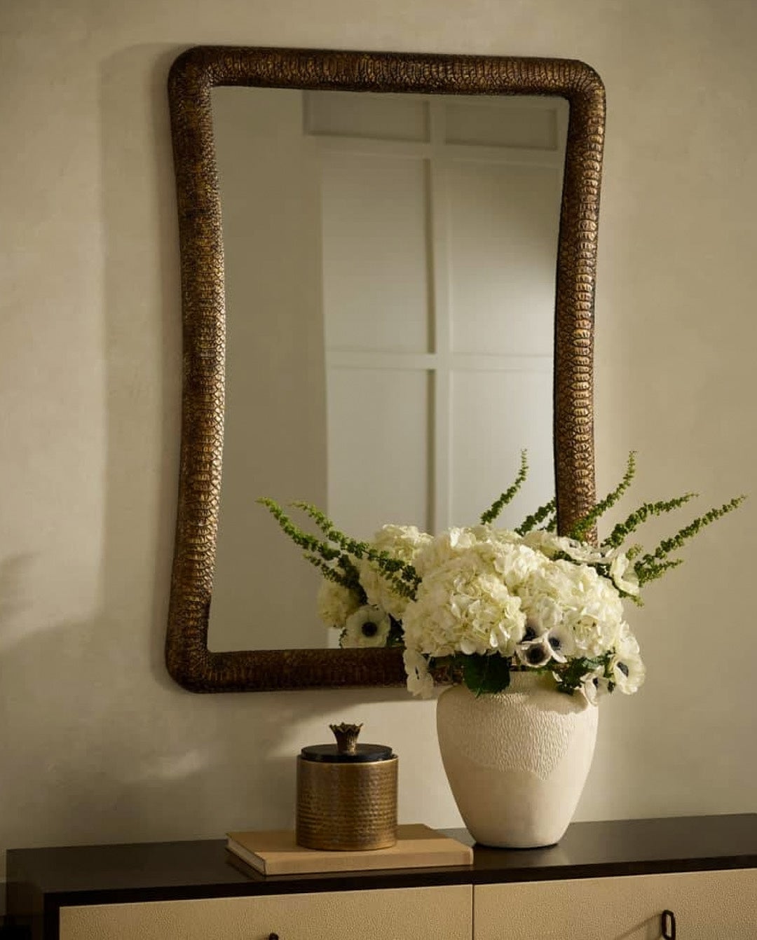 Wall & Home Accents