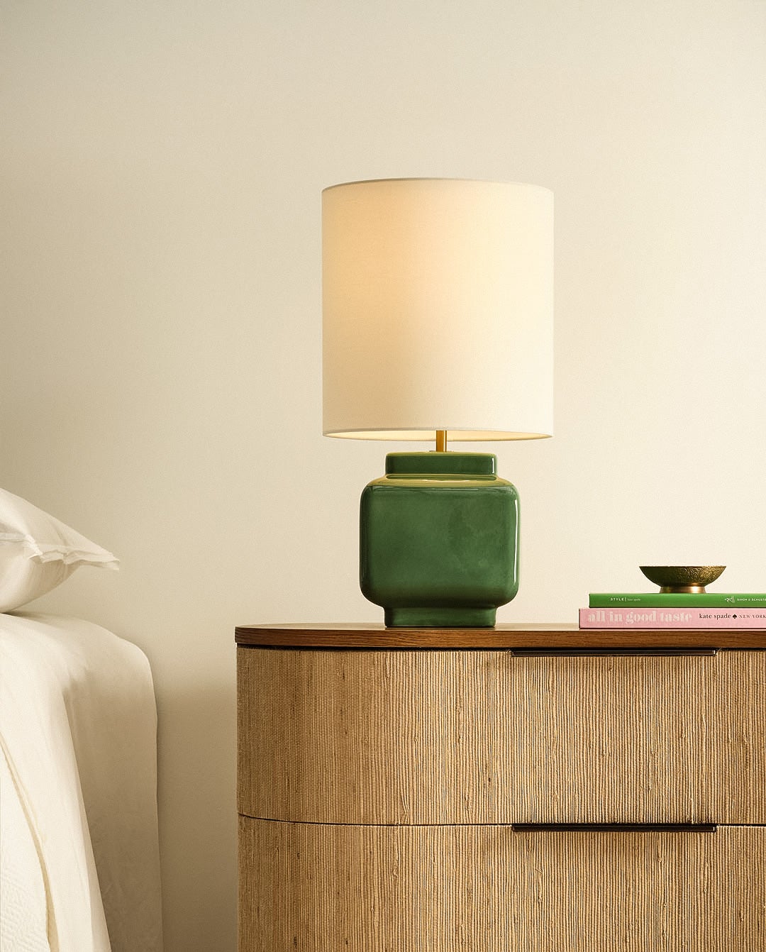 <p>Anderson Table Lamp in Green</p>