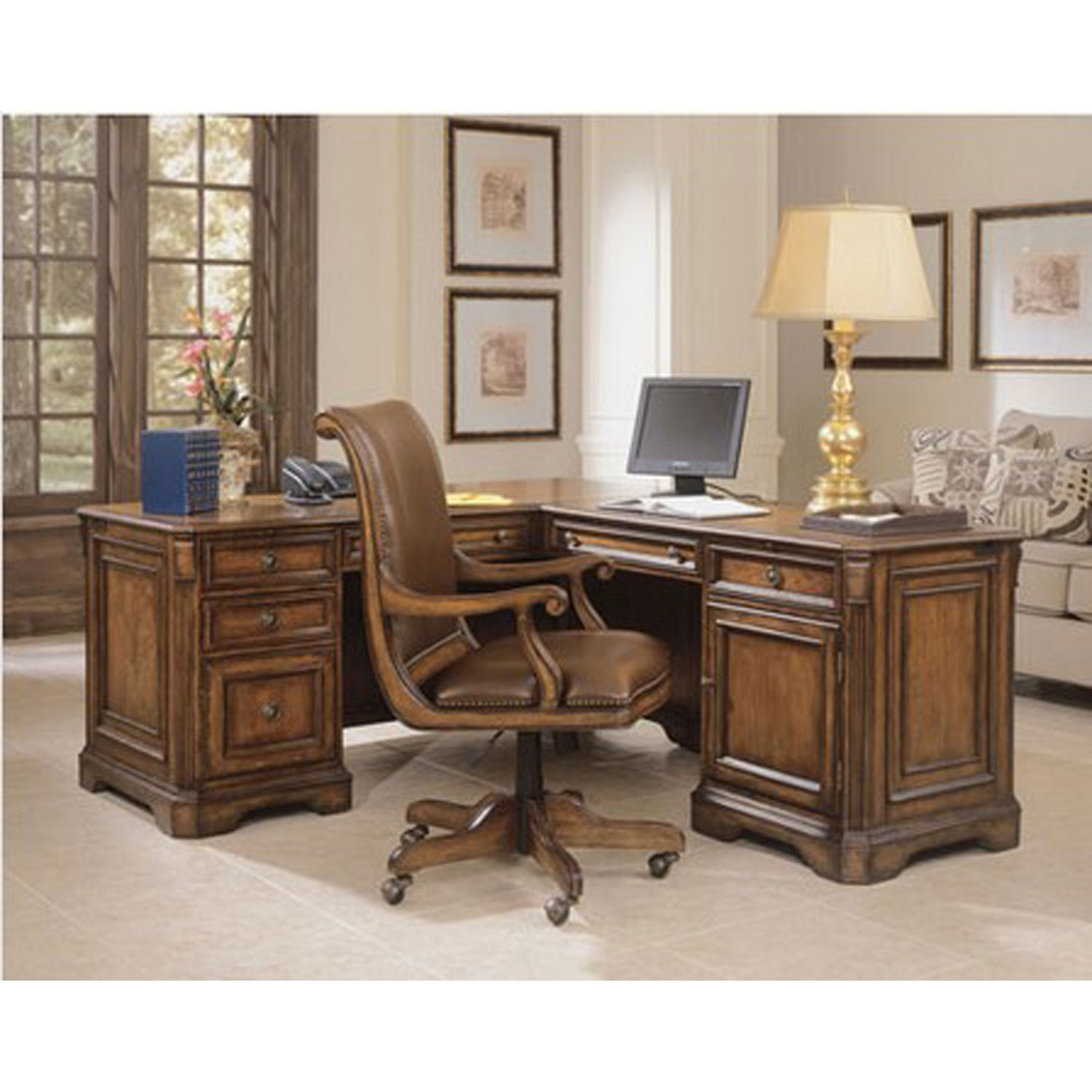 Hooker Furniture Brookhaven Executive L Pedestal Desk with Right Return